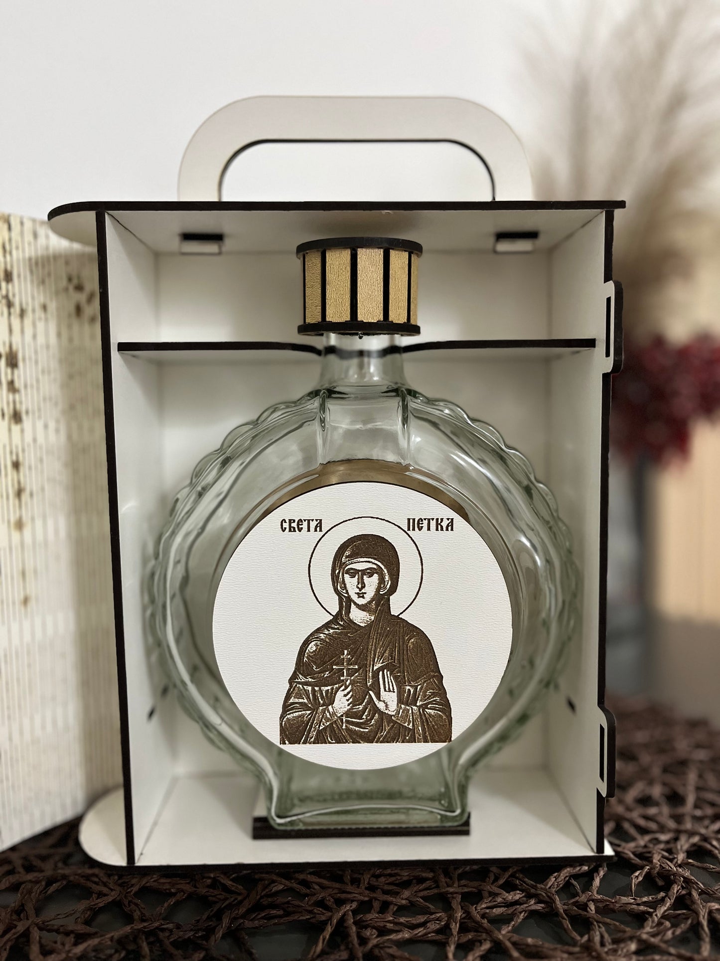 Sveta Petka set flaša i kutija