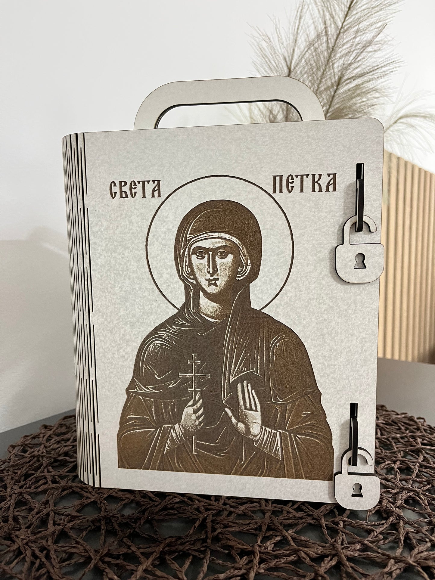 Sveta Petka set flaša i kutija