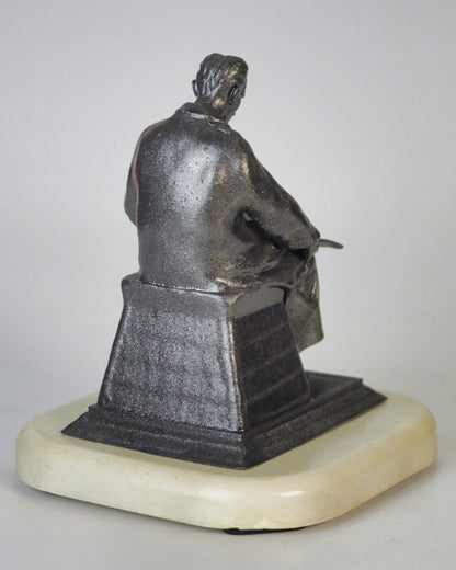 Spomenik Nikola Tesla