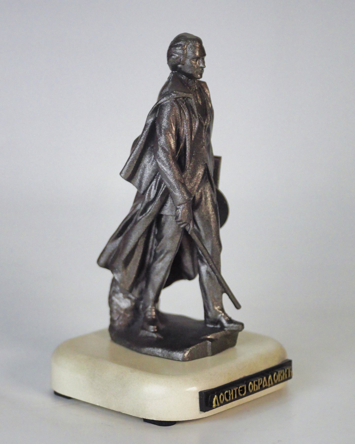 Statua Dositeja Obradovića